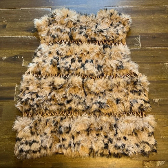 BCBG MAXAZRIA Fur Leopard Print Vest - Picture 2 of 8